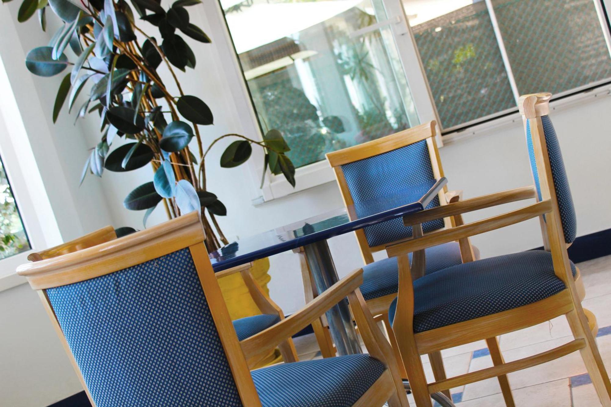 Hotel Bristol มิซาโน อาดรีอาติโก ภายนอก รูปภาพ